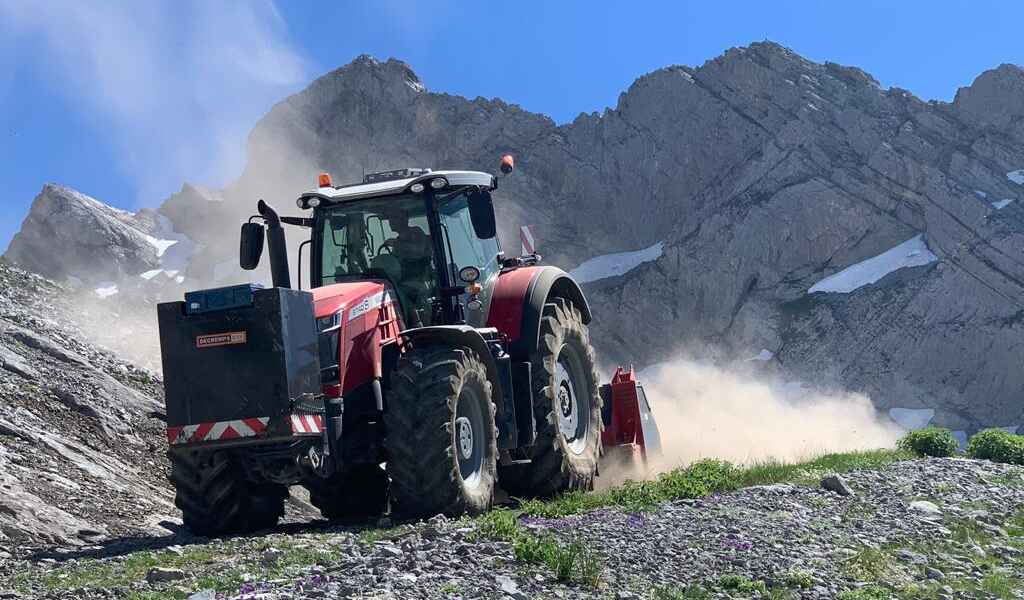 Broyage de pierres et matériaux rocheux 74